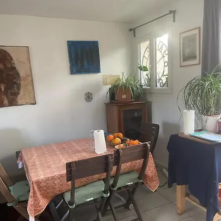 D'une Avec Vue Sur La Balcon Amenage Et Wifi A